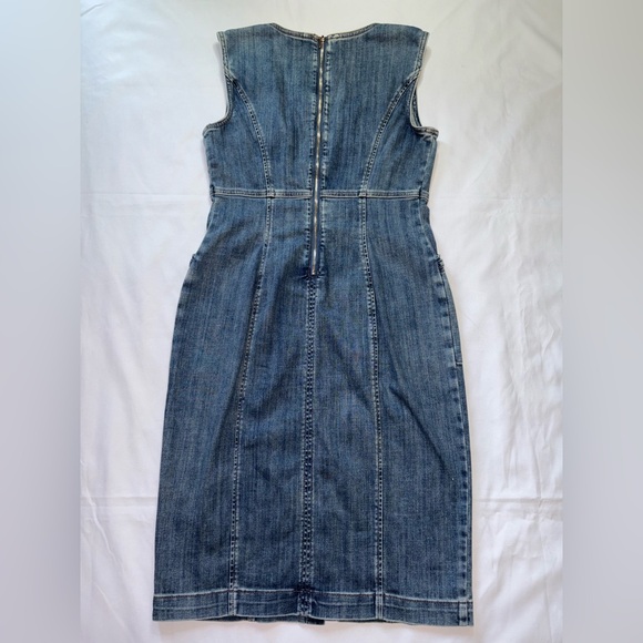 White House Black Market Size 6 Denim Sheath Chain Detail Midi Dress - Picture 8 of 8